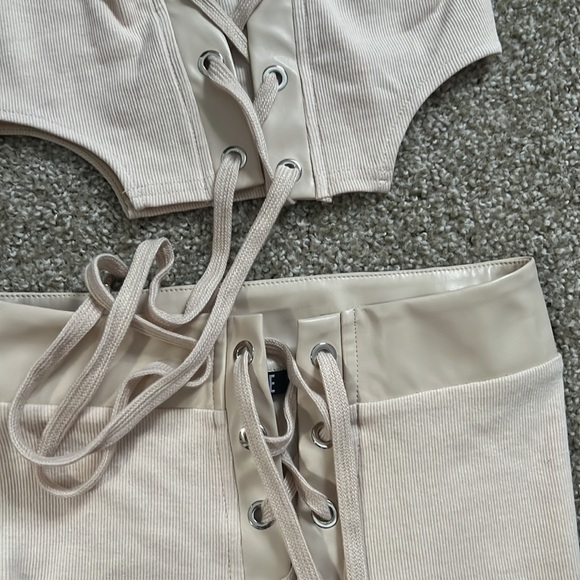 Matching set - Picture 7 of 9